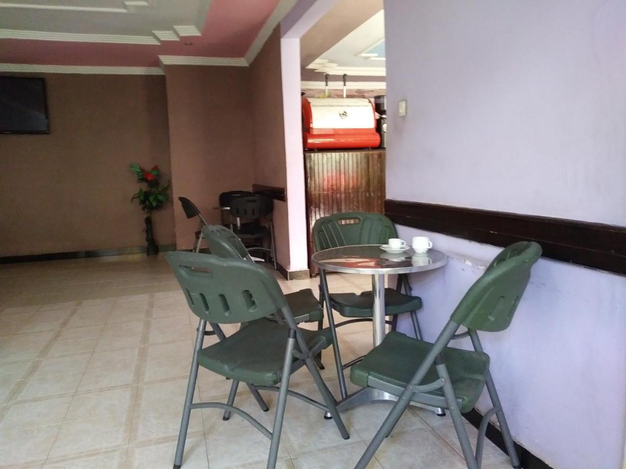 Caron Pension Bahir Dar Dış mekan fotoğraf